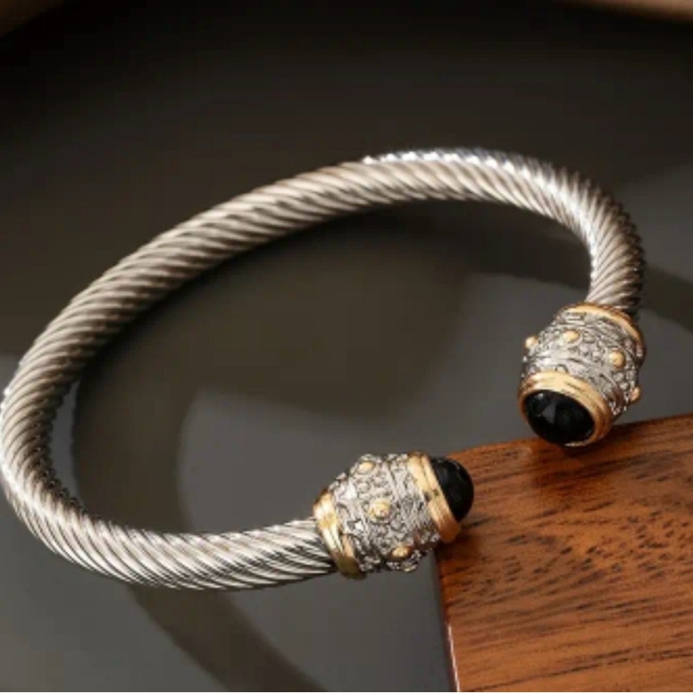 Elegant Silver and Gold Bracelet